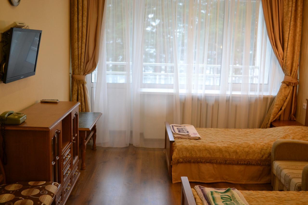 Gatovichi Sanatorii Sosny At Naroch Lake酒店 外观 照片
