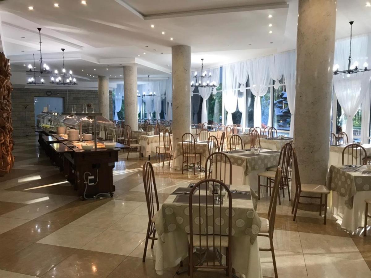 Gatovichi Sanatorii Sosny At Naroch Lake酒店 外观 照片